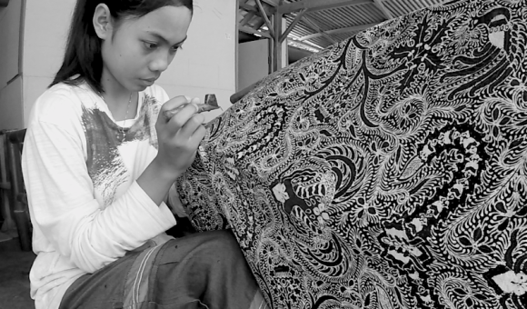 indonesian batik lady